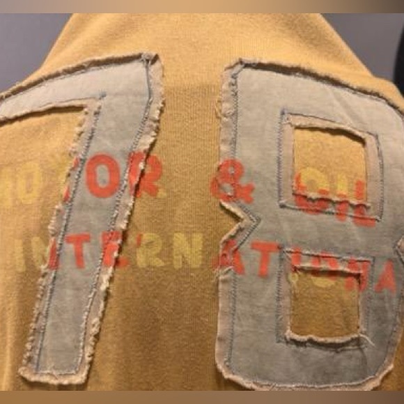 We The Free Mustard Yellow Tunic size XS RUNS LARGE
Substantial material QUALITY - Picture 10 of 15